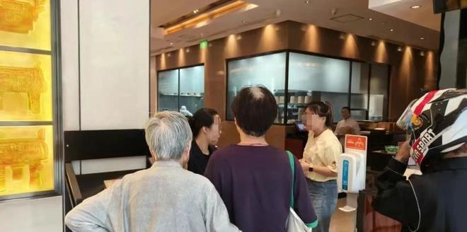 号跌落神坛曾红极一时如今仅剩14家店开元ky棋牌彻底退出！又一53年老字(图14)